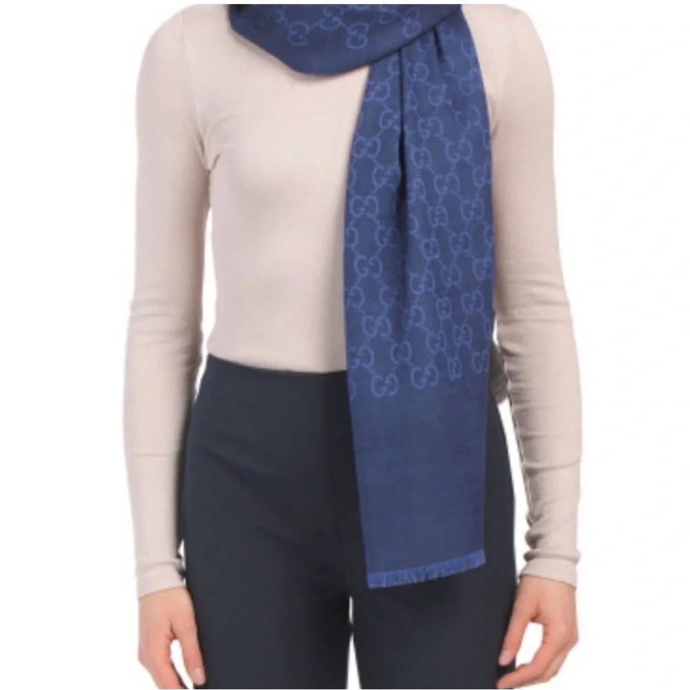 New Auth Gucci GG Jacquard Silk/Wool Blend Scarf/Shawl - Picture 3 of 9